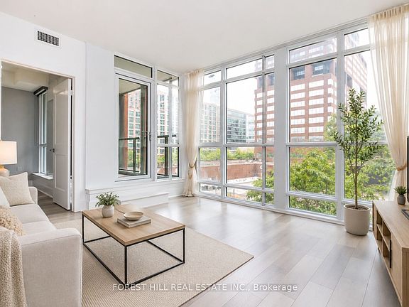 2nd image of 32 Davenport Rd #306