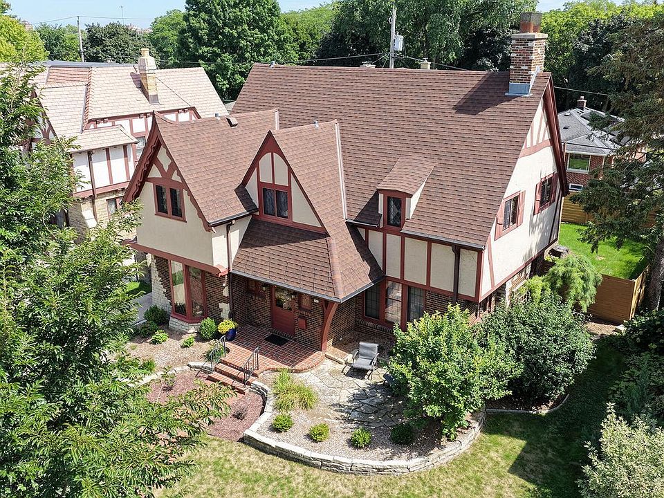 1st image of 352 N Pinecrest STREET