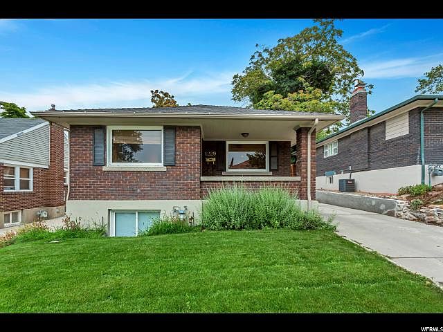 1st image of 1229 E Laird Ave