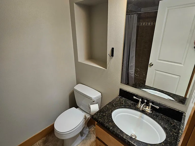5418 Fauntleroy Way SW #C — Photo 9