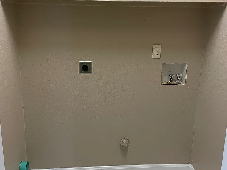2226 Stafford St — Photo 14