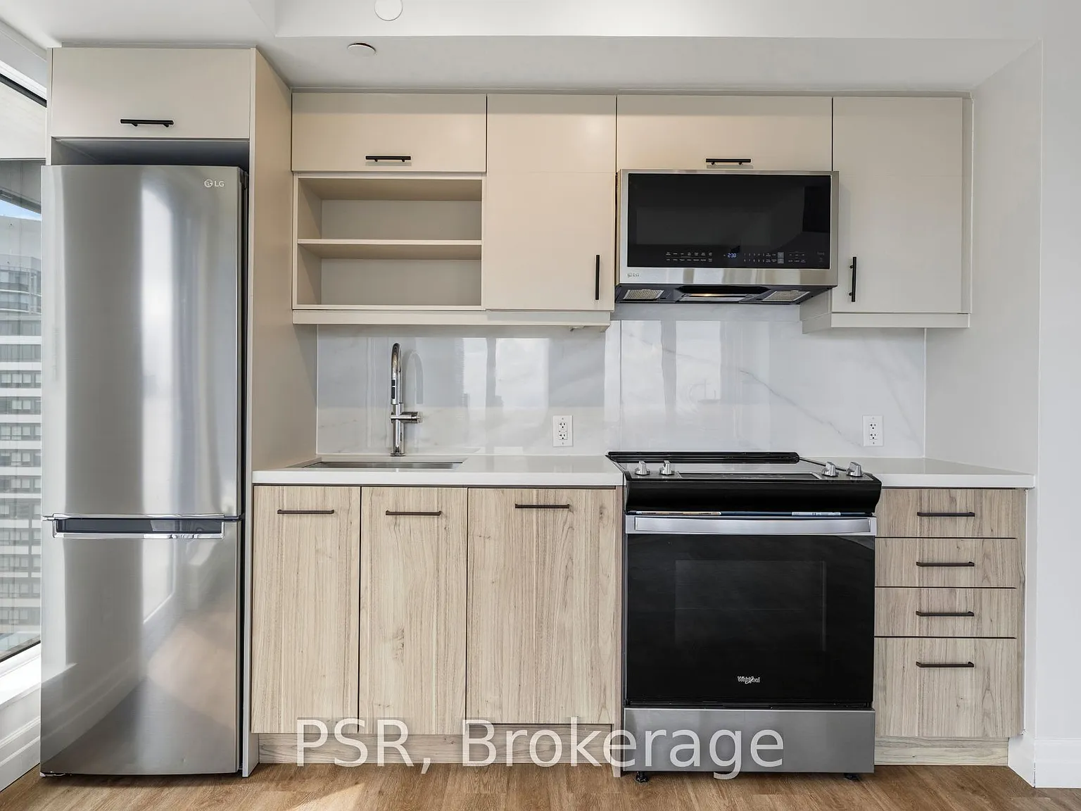 The 203 Residences — Photo 4