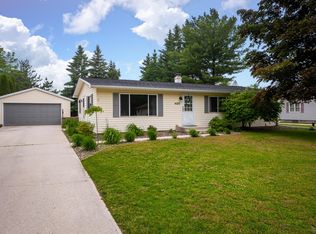 4220 S 11th St, Sheboygan, WI 53081