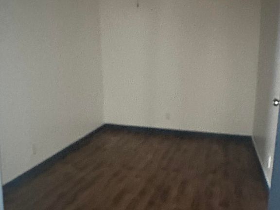 4th image of 1032 W 95th St #5/8