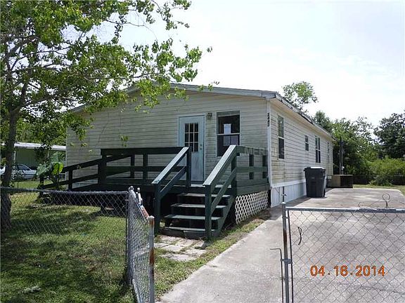 2nd image of 2442 Kyle St