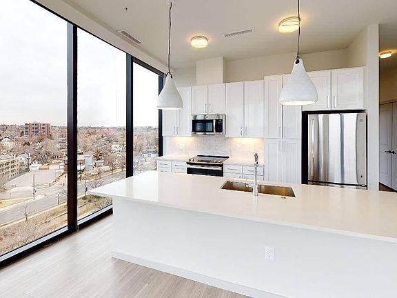 2nd image of 301 S Grant St #601