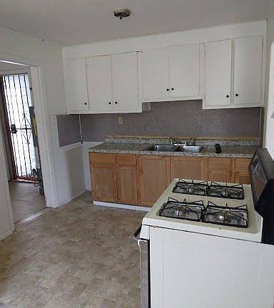 4th image of 3405 Beaumont Dr