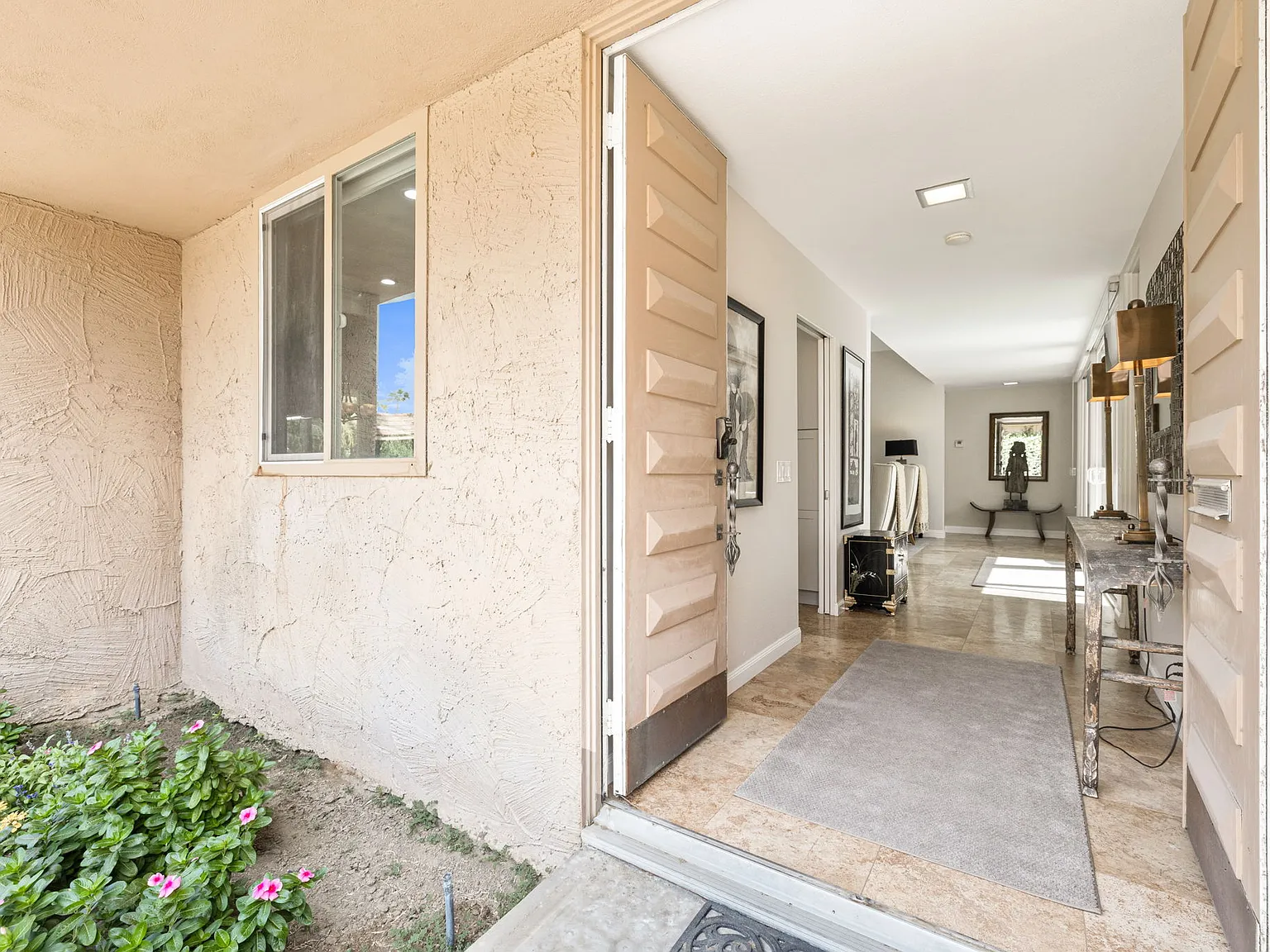 3 bed, 2250 sqft, $6,000 — Photo 4