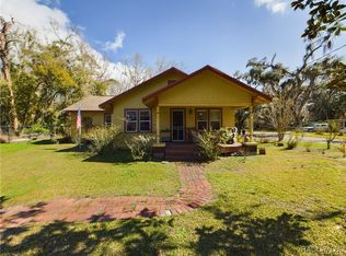 1005 NE 4th Ave, Crystal River, FL 34428