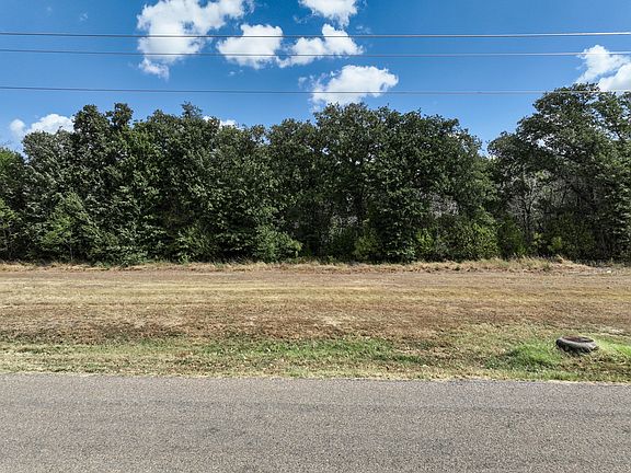 3rd image of Old Central Rd