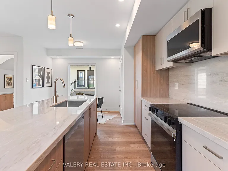15 Acorn Ave #5 — Photo 14