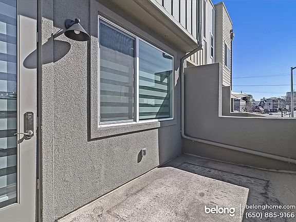 4th image of 107 Uptown Cir
