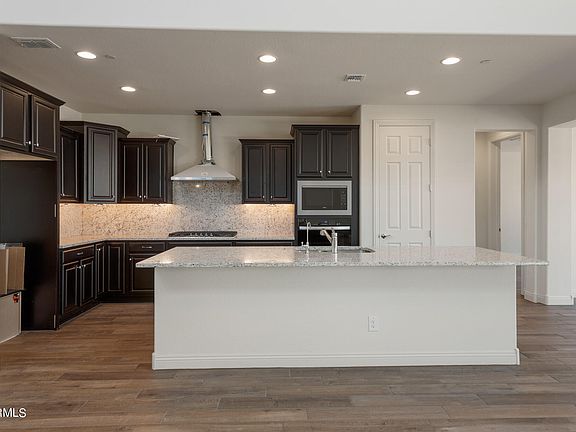 5th image of 13776 W CALLE DE BACA --