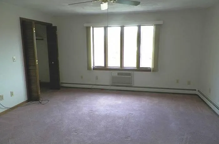 300 Old County Rd #4 — Photo 8