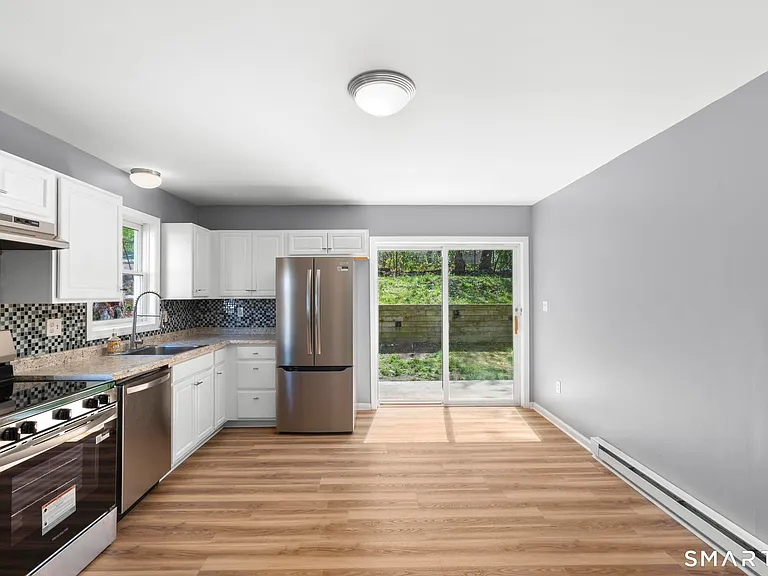 100 Meriden Rd #A — Photo 1