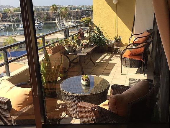 3rd image of 4314 Marina City Dr
