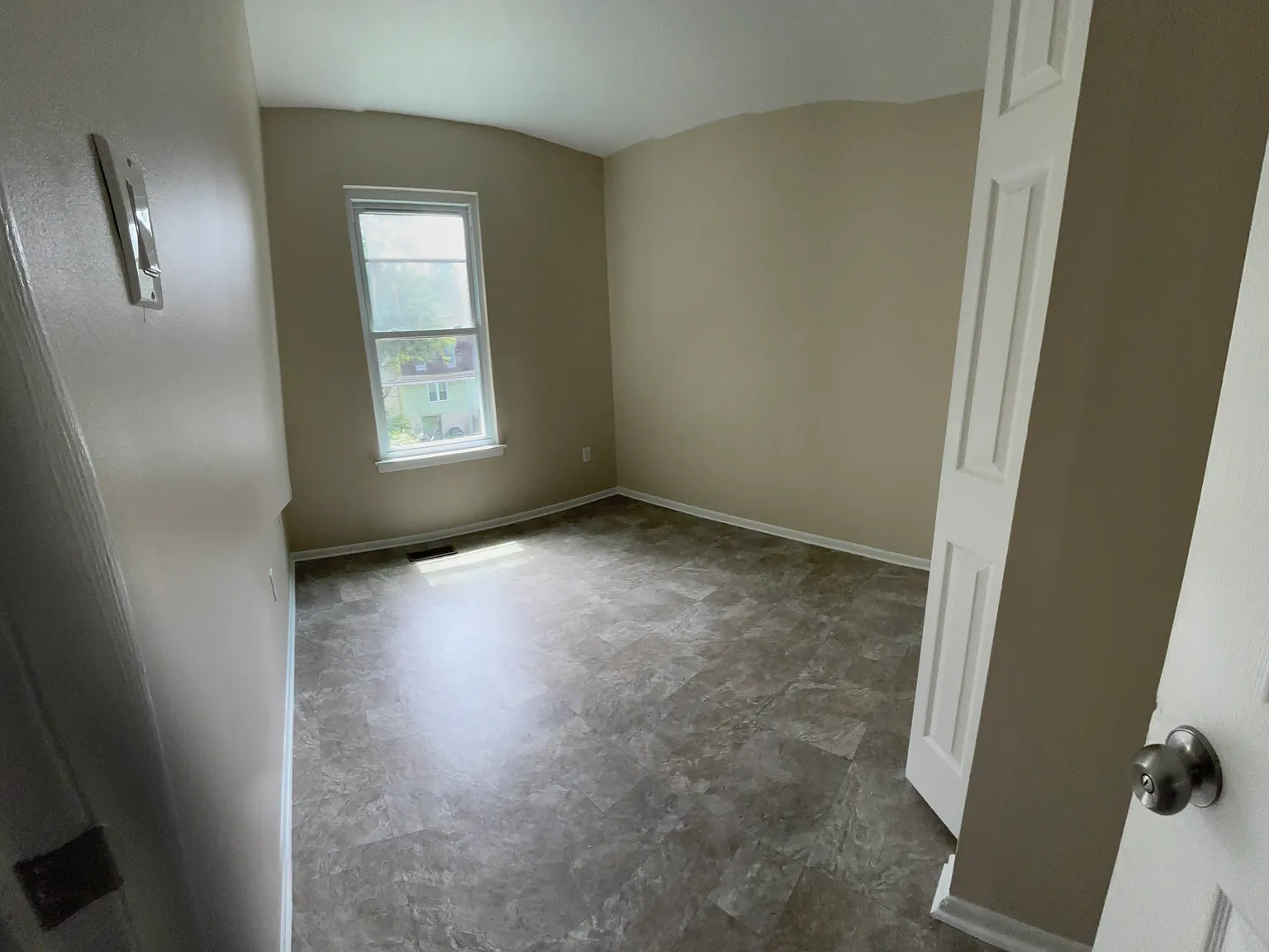 1801 Jaybird Ct — Photo 2