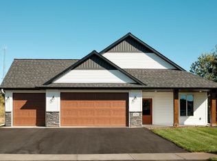 4786 384th St, North Branch, MN 55056