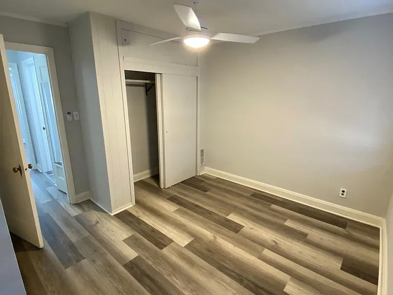 338 Gusryan St — Photo 15