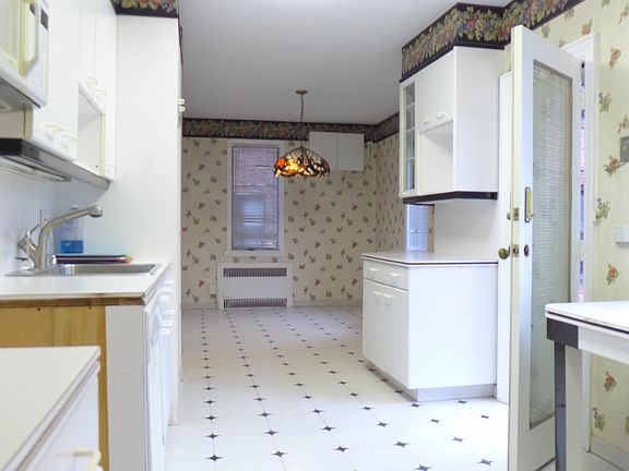 5th image of 2502 Kings Hwy #1