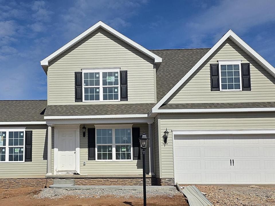 2nd image of 2669 Victorian Dr Lot 63