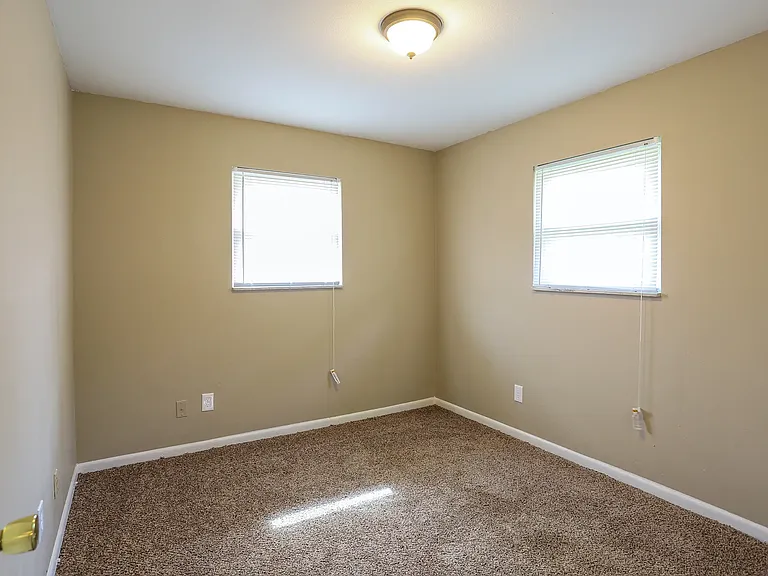 Plantation Court — Photo 28