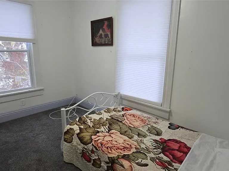 30 Flanders St — Photo 21