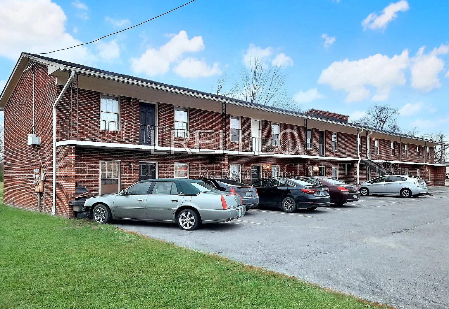 1 bed, 1.0 bath, 500 sqft, $825 — Photo 1