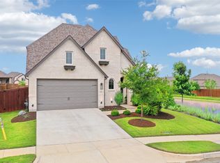 1800 Pelham Dr, Aubrey, TX 76227