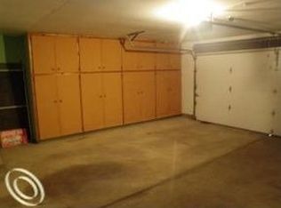 2120 Bordeaux St #35, West Bloomfield, MI 48323