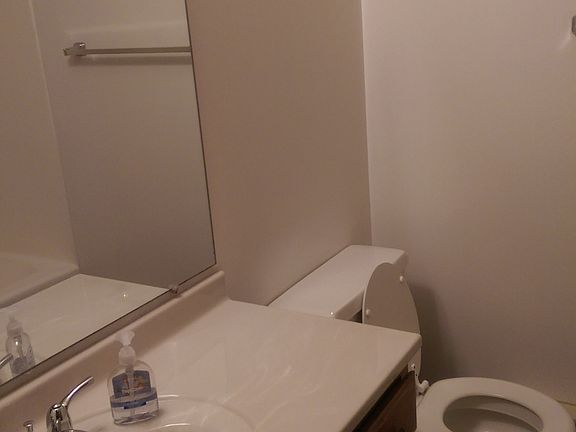 5th image of 2526 17th Ave S APT 12