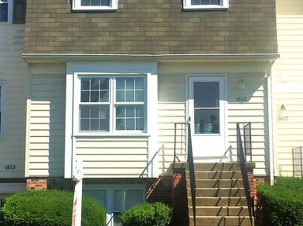 1655 Hart Ct, Crofton, MD 21114