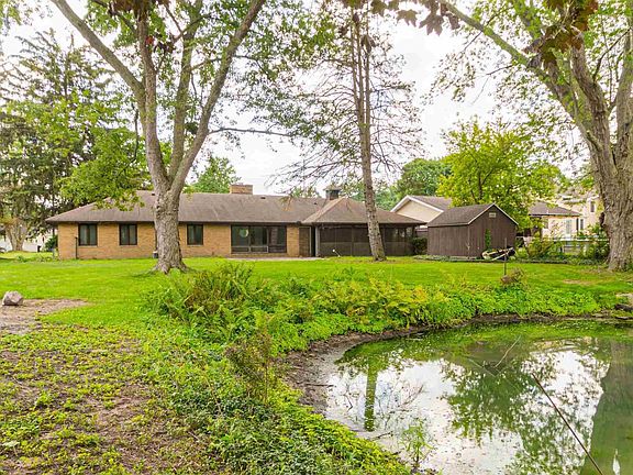 3rd image of 17311 Willowbrook Dr