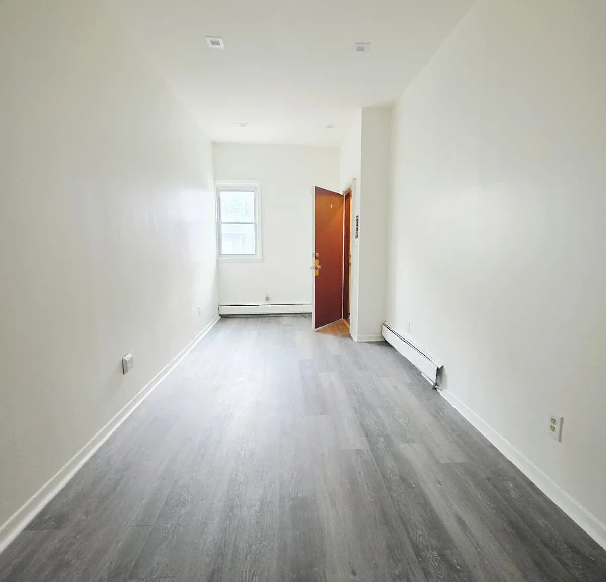 2 bed, 800 sqft, $2,100 — Photo 4