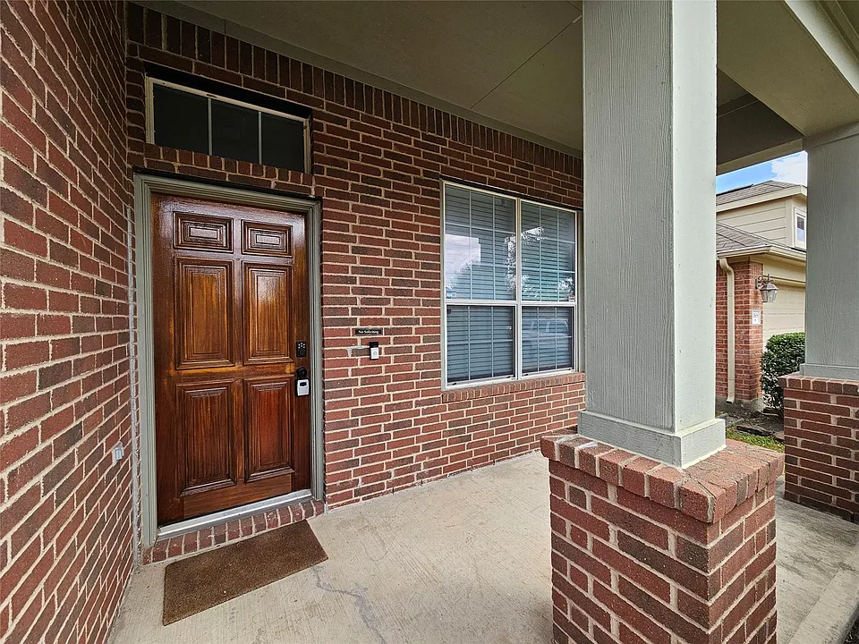 20610 Raingreen Dr