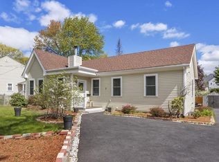 7 N Border Rd, Stoneham, MA 02180