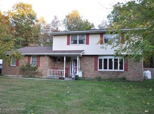 247 Ramblewood Dr, Saylorsburg, PA 18353