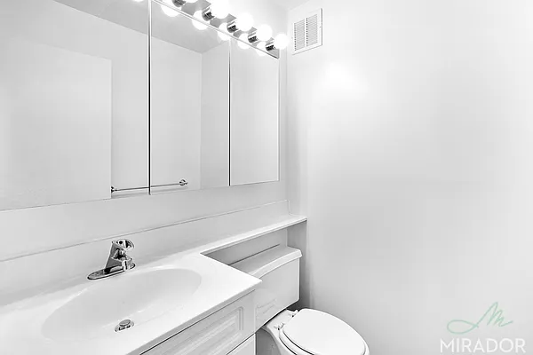 Rented by Mirador Real Estate | media 32