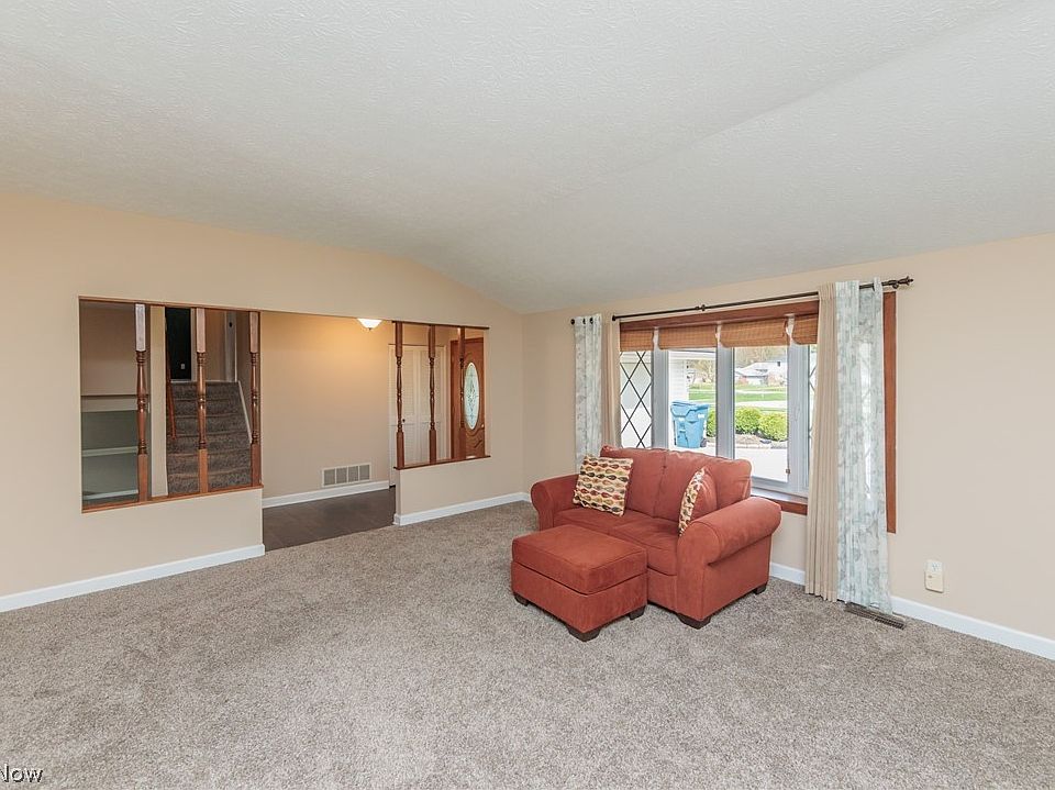 26887 Kingston Cir, North Olmsted, OH 44070 Zillow