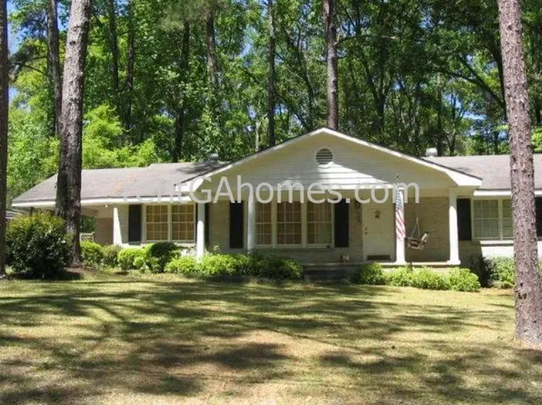 205 Tuxedo Dr, Thomasville, GA 31792