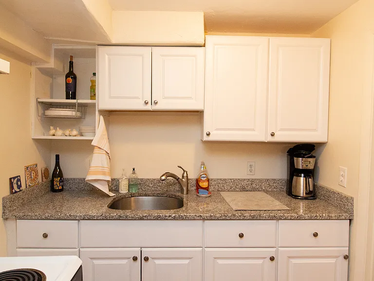 105 Chestnut St #1B — Photo 31