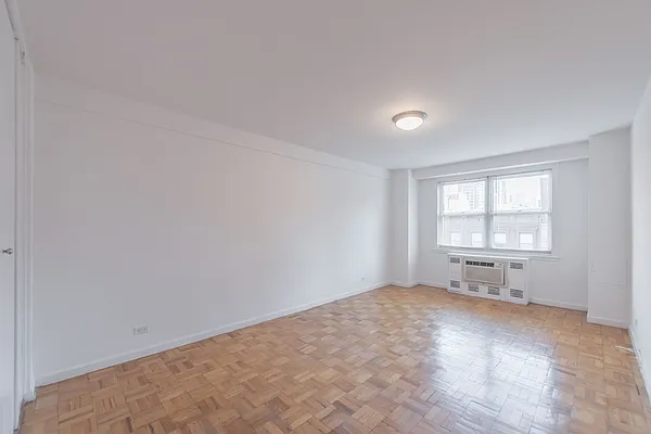 Rented by Hampshire Assets LLC | media 3