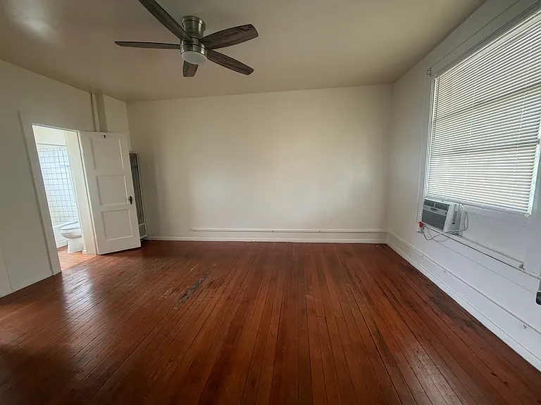 404 S 5th Ave #6 — Photo 3