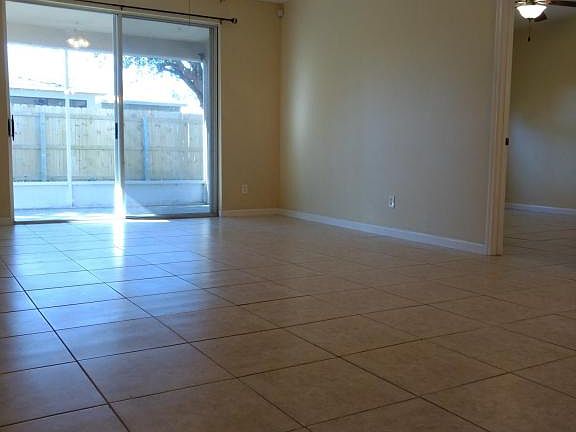 4th image of 4324 Canby Dr