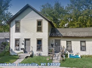 334 Park Ave, Janesville, WI 53548