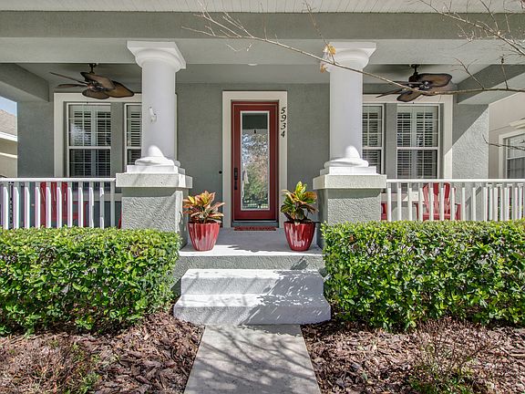 Full front porch