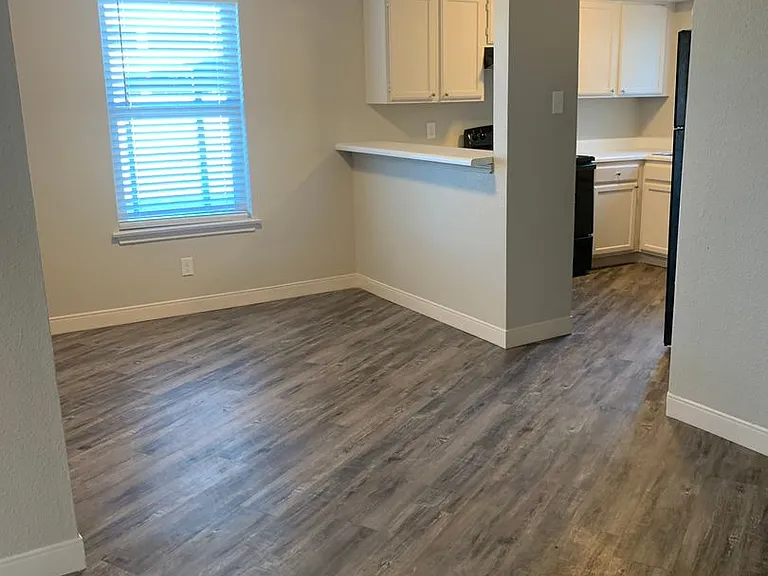 Saddlewood Apartments — Photo 53