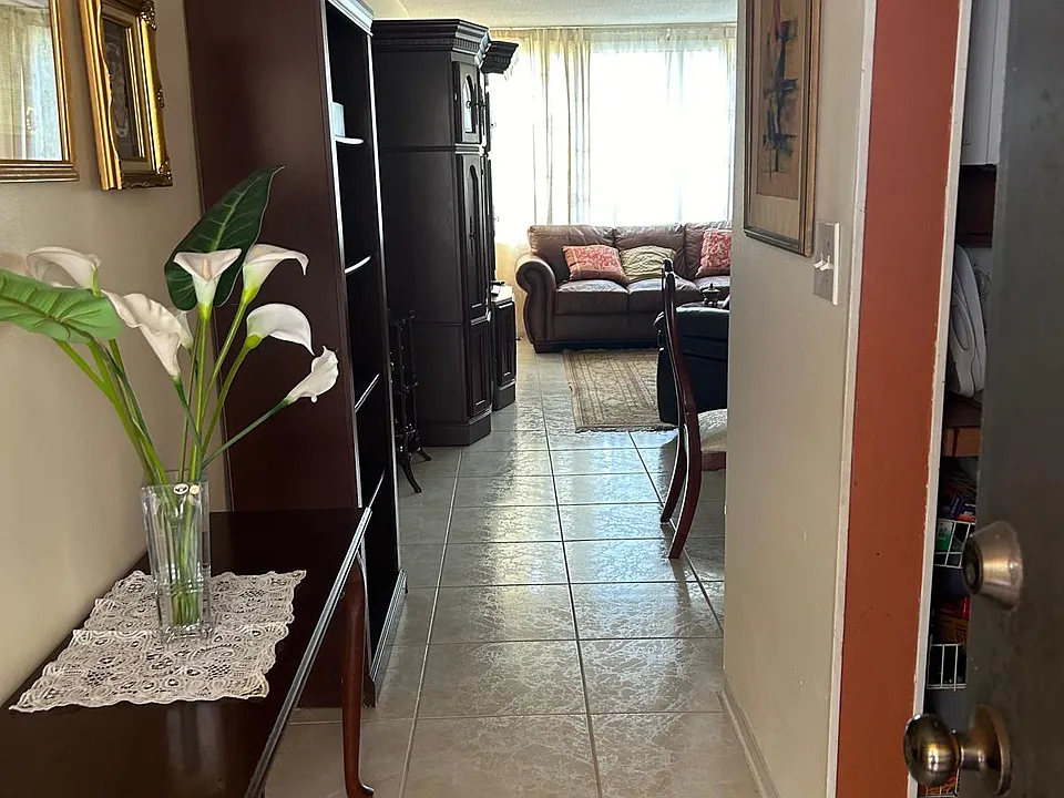 1551 NE Miami Gardens Dr