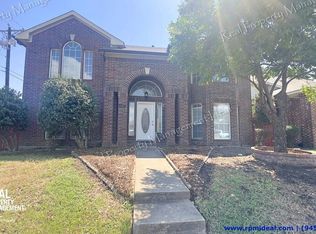 3018 Sara Dr, Rowlett, TX 75088