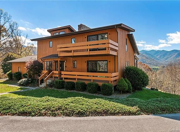 2nd image of 201 Bluebird Ln